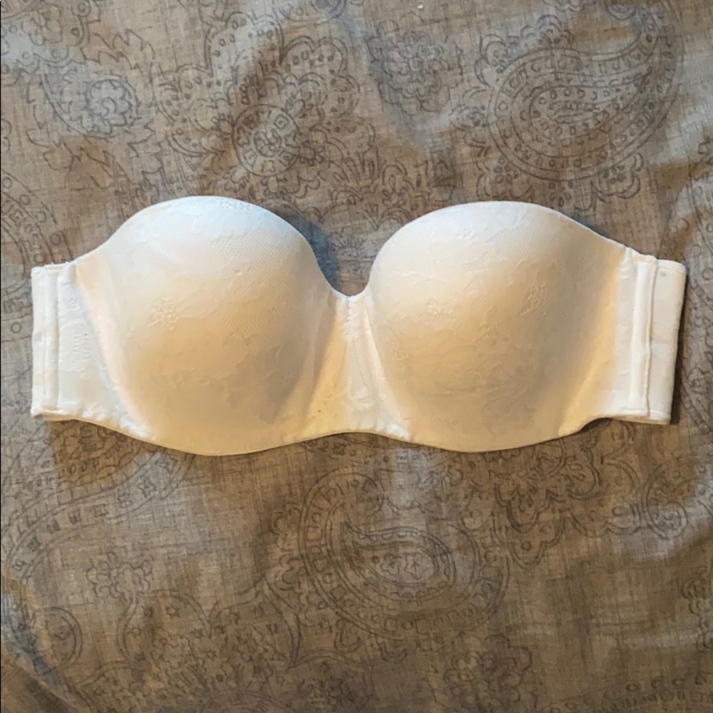 Victoria’s Secret eyelet strapless bra